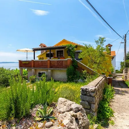 Nona, 3* Miholašćica