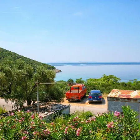 Nona, 3* Miholašćica